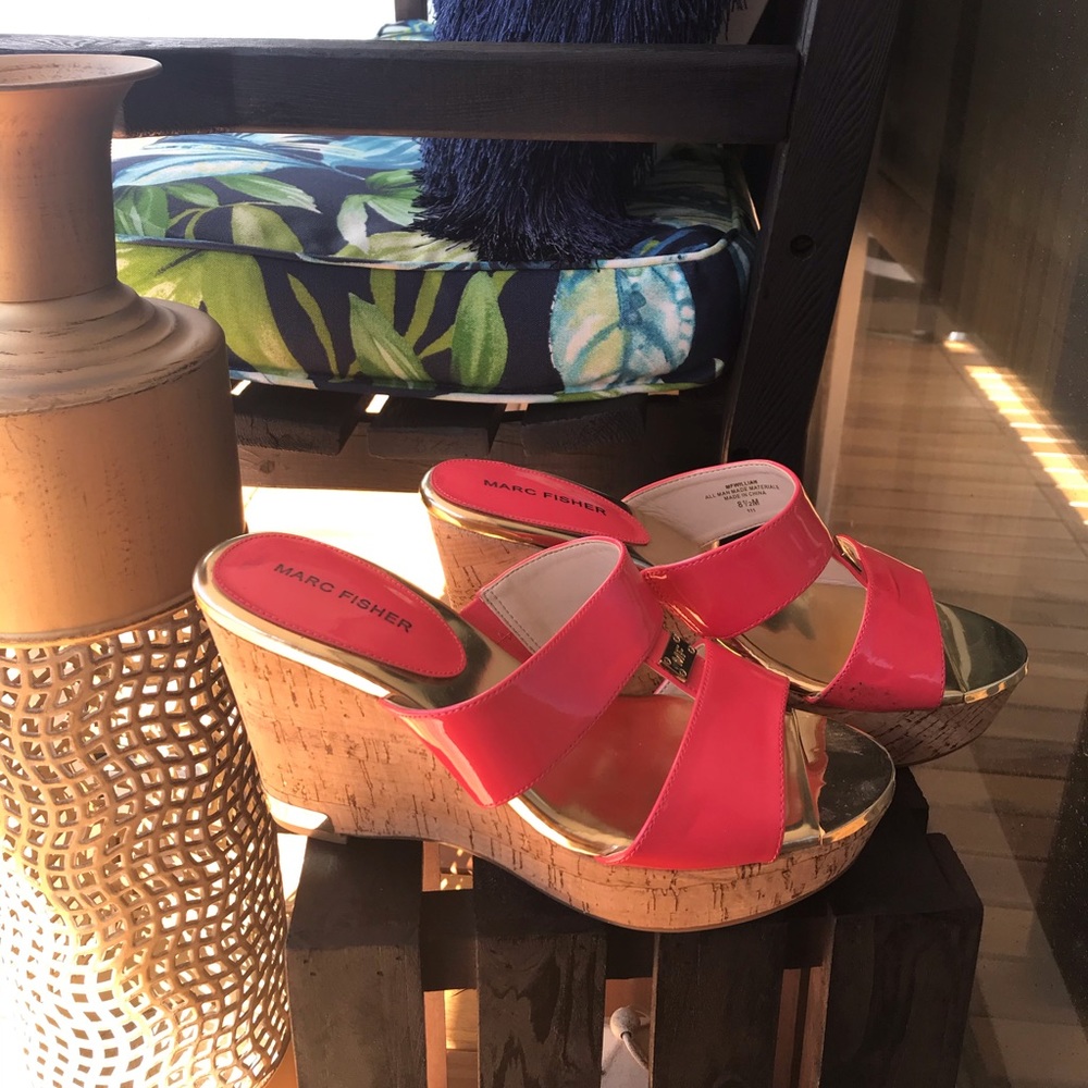 Marc Fisher sandal